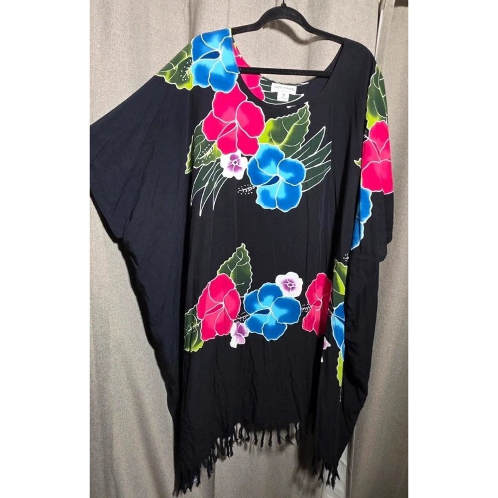 Evolution by Kembali Floral Rayon Poncho Top Fringe Kaftan OS Fits 2X-4X